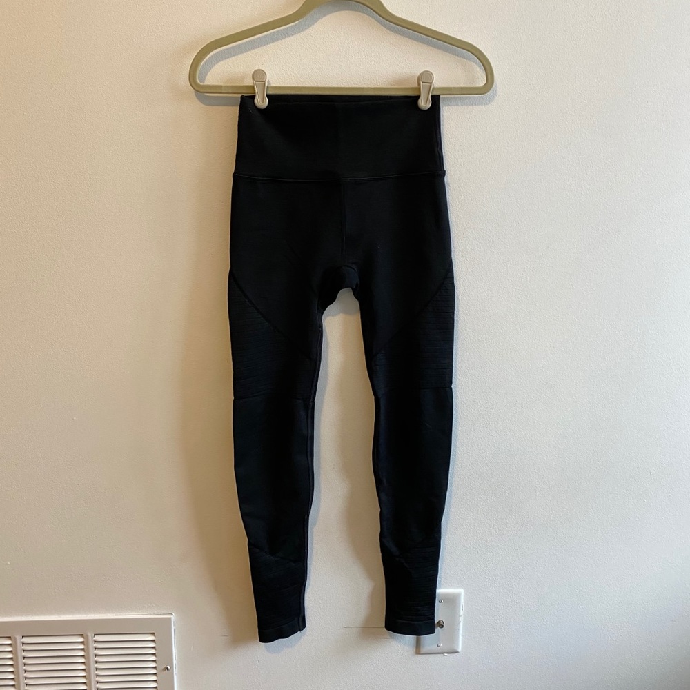 Alphalete Black Revival Leggings